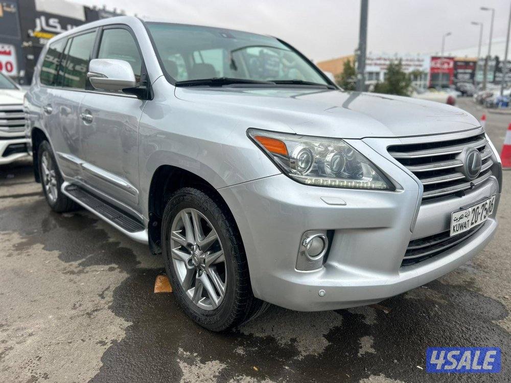 لكزس LX570 درجة اولى  موديل 2013 ماشى 538.000 k.m  وارد الساير1