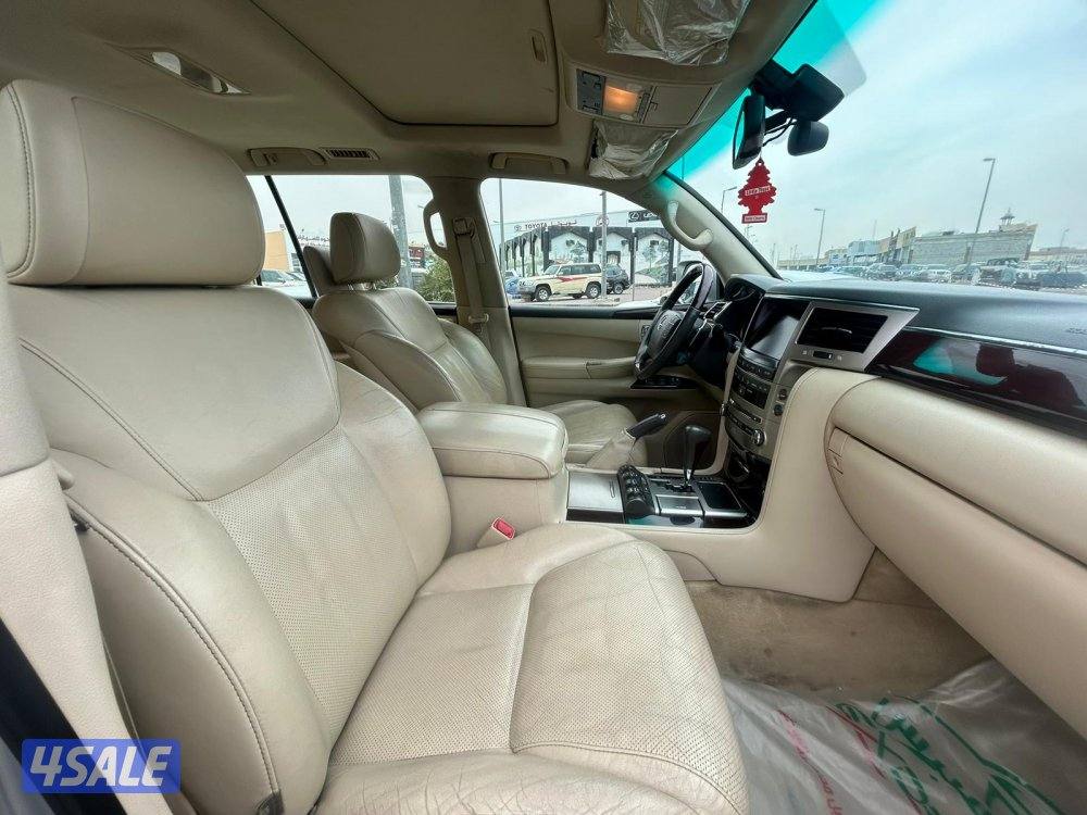 لكزس LX570 درجة اولى  موديل 2013 ماشى 538.000 k.m  وارد الساير5