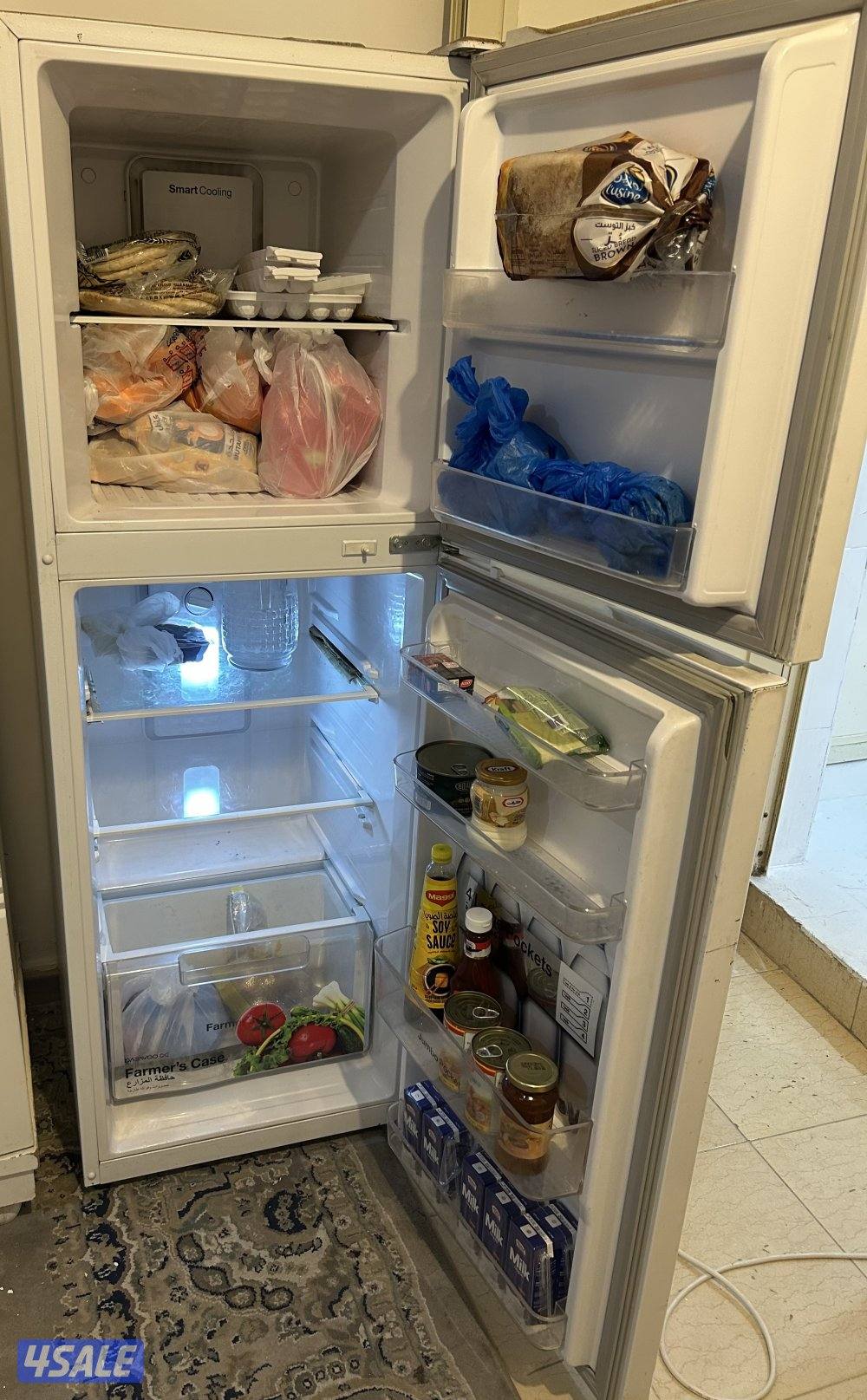 للبيع ثلاجة ، تلفزيون ،سرير مع ماترس نفر ونص، غسالة ، طباخ ،كبت مكنسه3