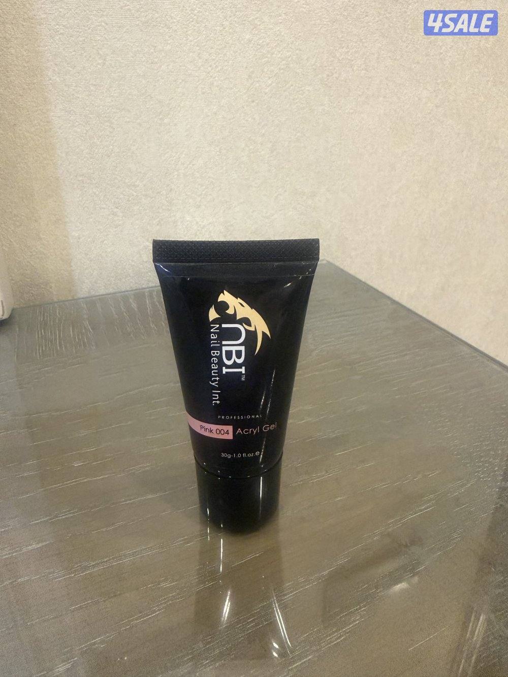 Nail polish and powder5