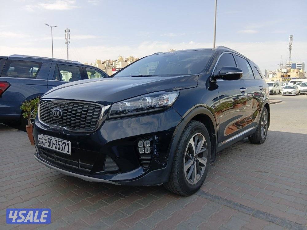 كيا سورينتو موديل 2018 ماشي 87 الف صبغ الوكالة شرط الفحص0