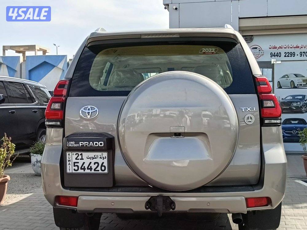 برادو موديل ٢٠٢٢ماشي ٨١ الف صبغ الوكالة شرط الفحص بالكامل مثبت سرعة1