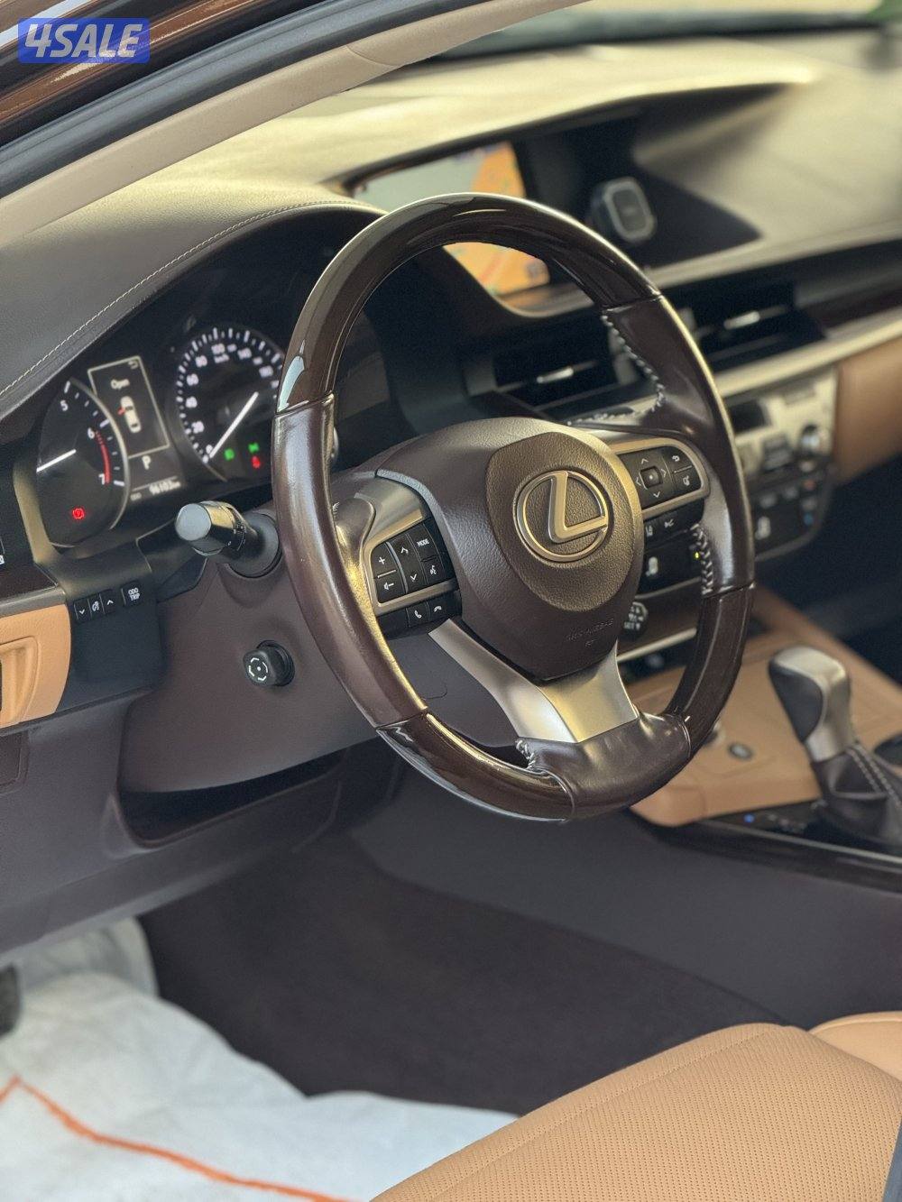 لكزس ES250-2016 عداد 96 بحالة نادرة11