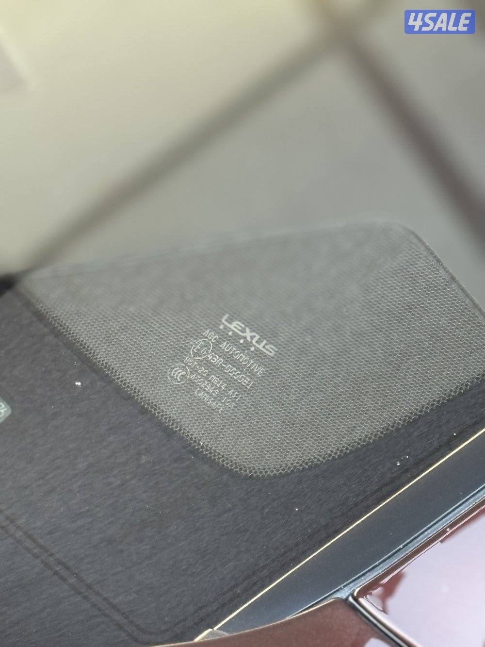 لكزس ES250-2016 عداد 96 بحالة نادرة15