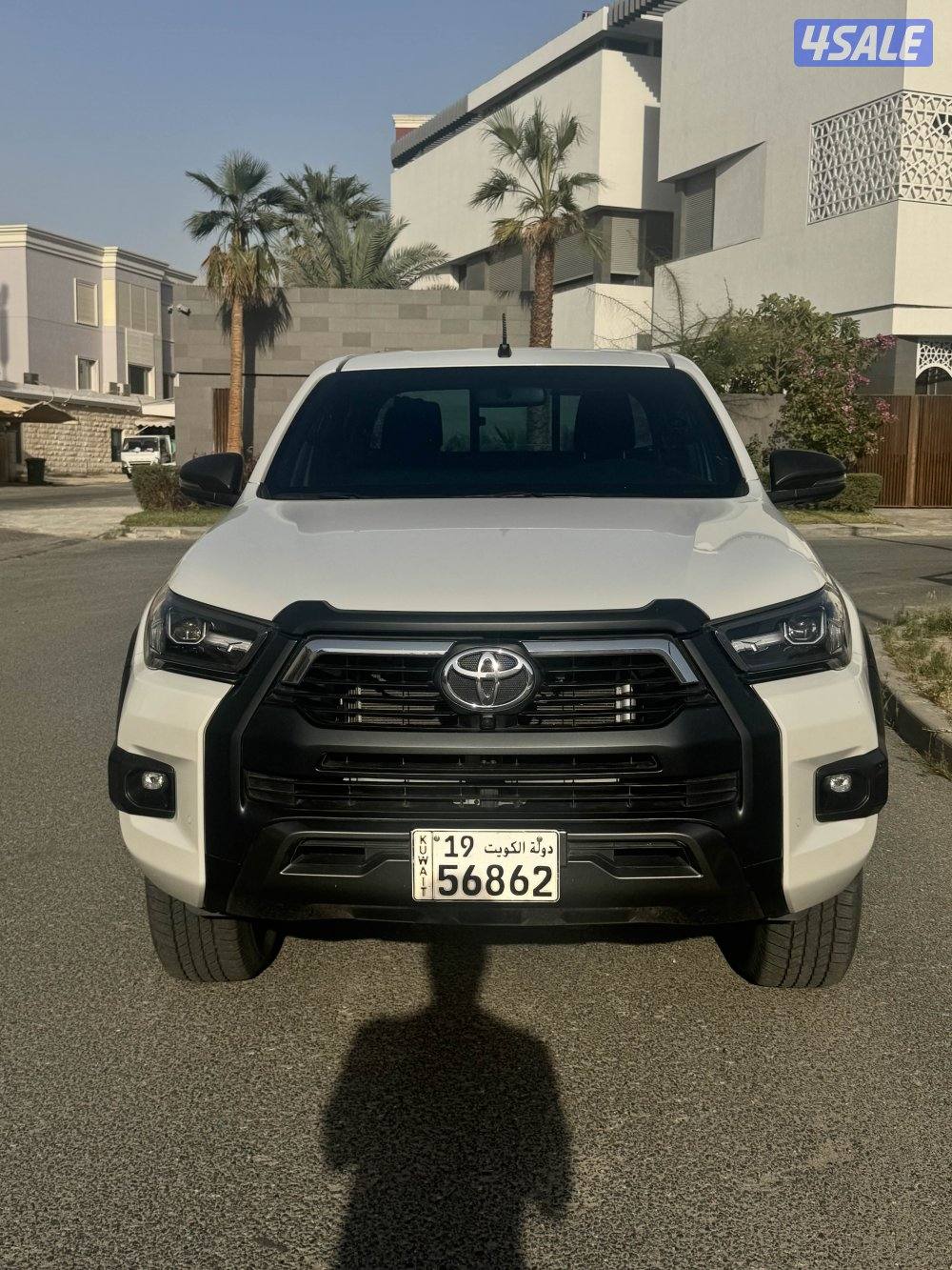 للبيع هايلكس بحاله الوكاله حمايه كامله وتغييم حراري2