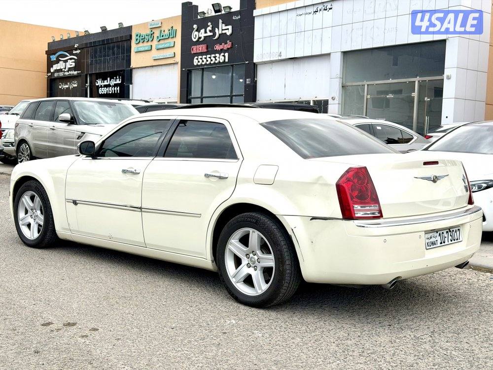كرايزلر C300  وارد الملا 20104