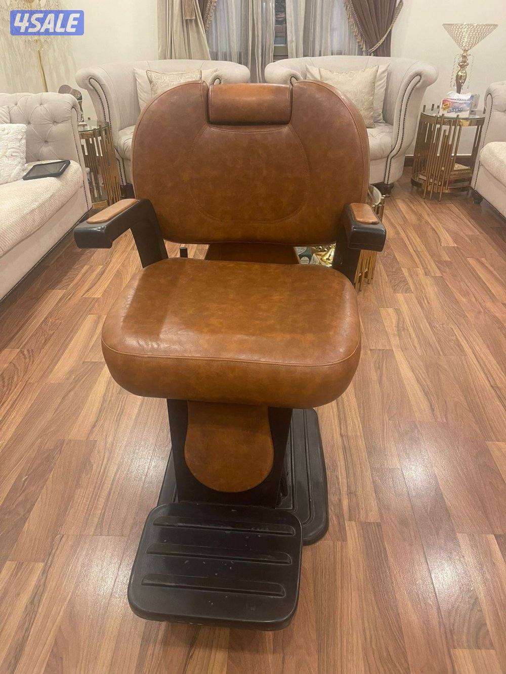 للبيع كرسي حلاقة رجالي بحالة فوق الممتازززة مو محتاج اي شي2