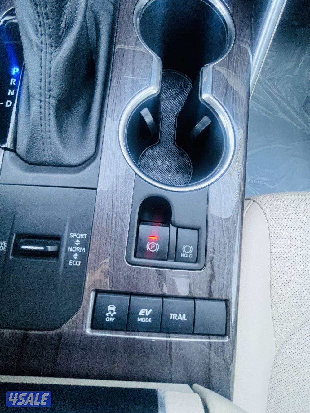 للبيع جيب تويوتا هايلاندر موديل 2020 فل ابشن اعلى درجه9