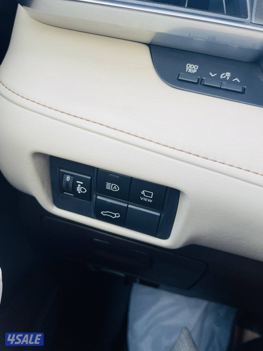 للبيع جيب تويوتا هايلاندر موديل 2020 فل ابشن اعلى درجه10