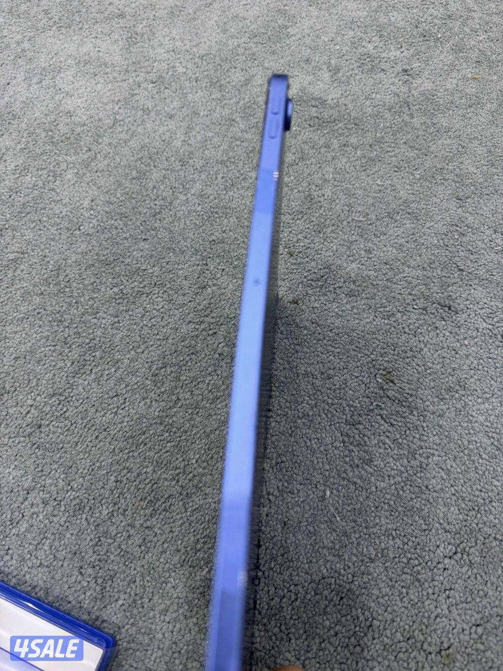 ايباد 10 مستخدم 256 قيقا مبدل الشاشه مامعاه شي بس جهاز2