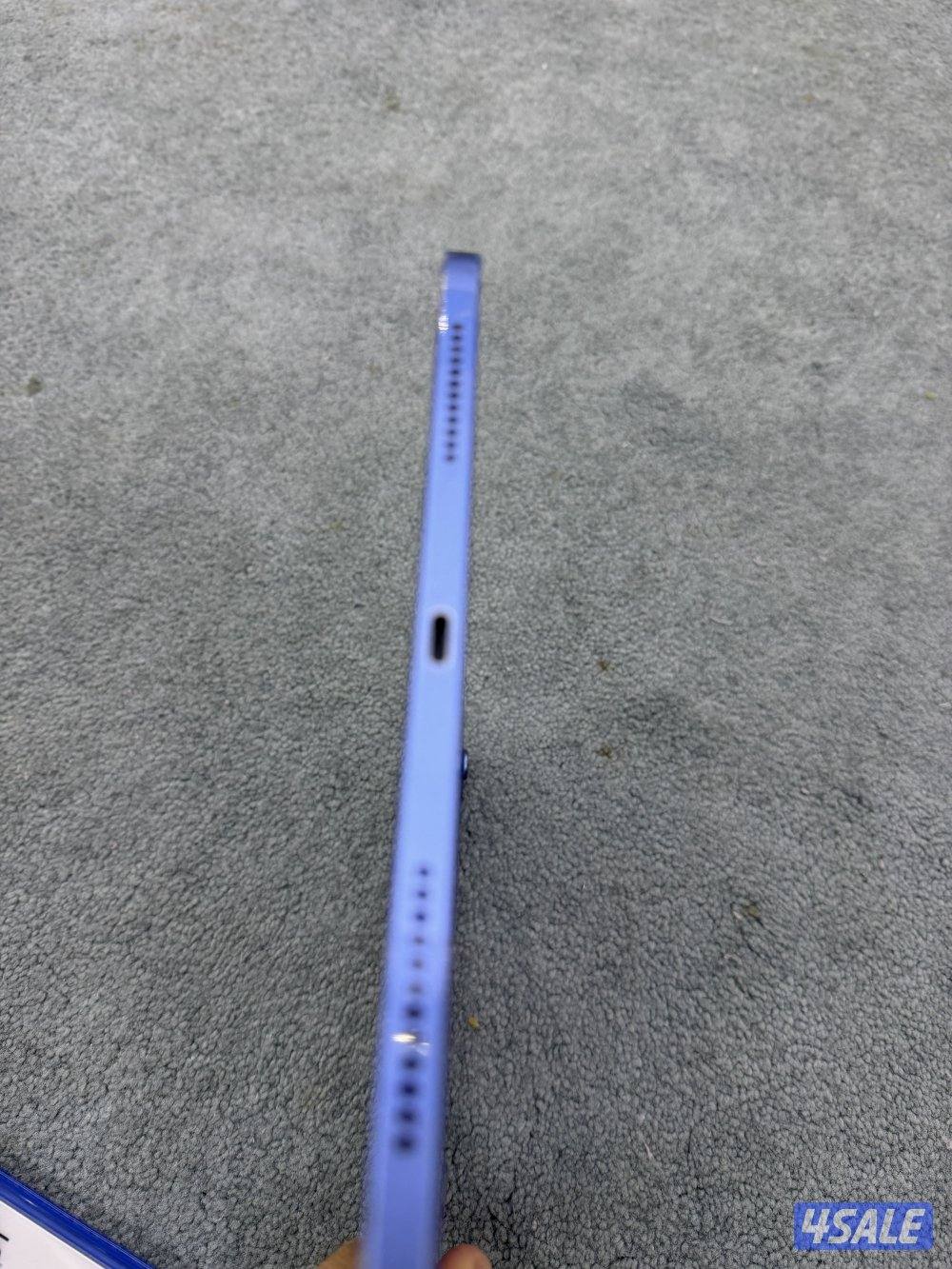 ايباد 10 مستخدم 256 قيقا مبدل الشاشه مامعاه شي بس جهاز3