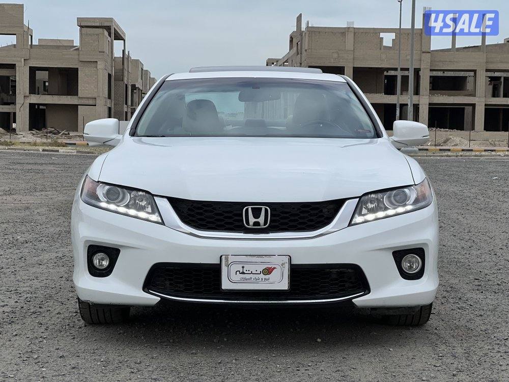 للبيع هوندا اكورد موديل 20151