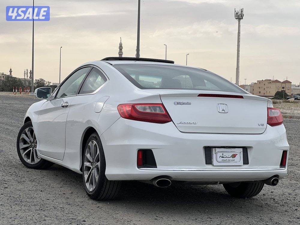 للبيع هوندا اكورد موديل 20155