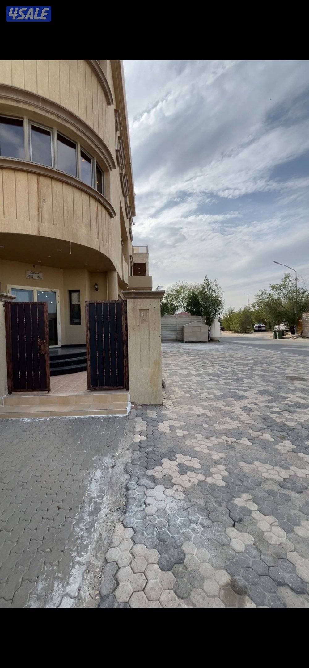 لايجار دورين دوبلكس مميز ارضي واول في عبدالله المبارك0