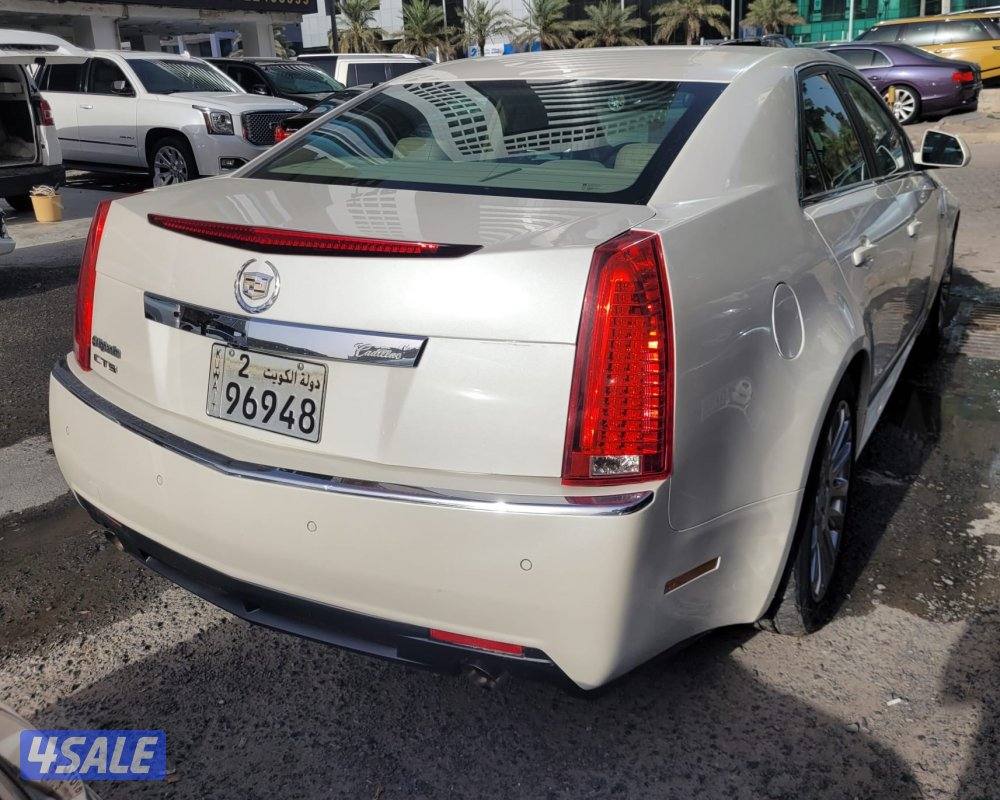 Cadillac CTS بحاله ممتازه3