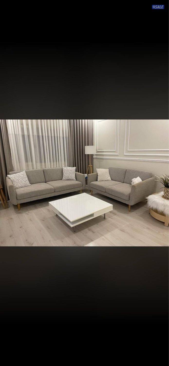 طقم كتب من ايكيا بحالة ممتازة0