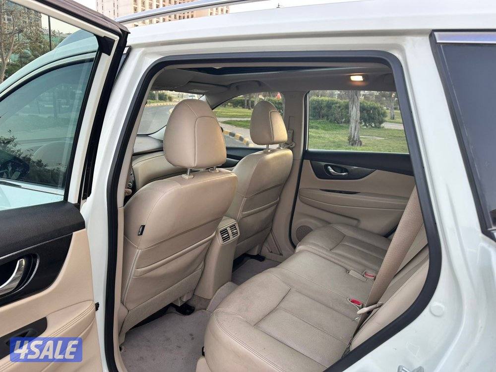 للبيع نيسان إكس تريل 2016 كامل المواصفات / ماشي 37 ألف7