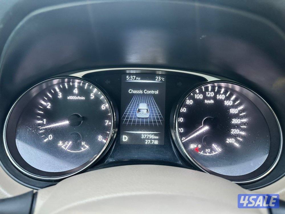 للبيع نيسان إكس تريل 2016 كامل المواصفات / ماشي 37 ألف8