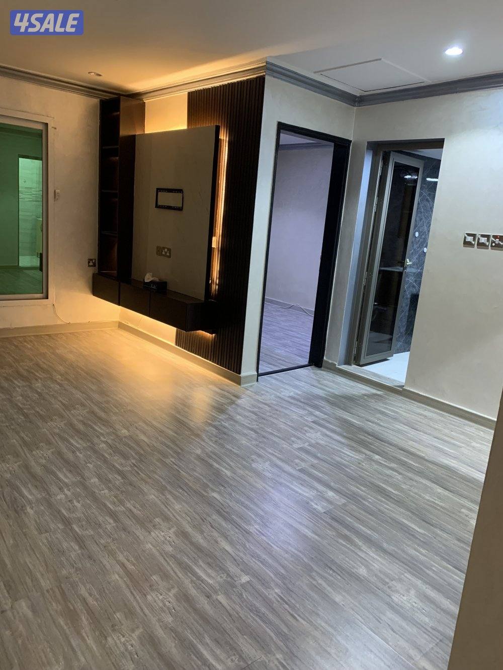 شقق للايجار خلو وفاضي غرفة وصالة ومطبخ وحمام تشطيب سوبر لوكس7