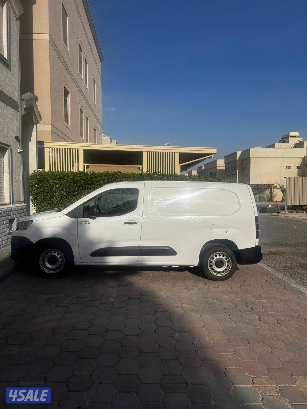 2023 بيجو بارتنر4