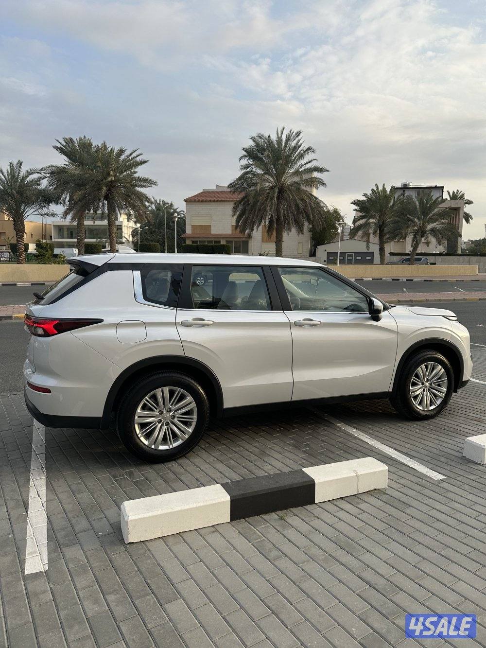 ميتسوبيشي اوتلاندر3