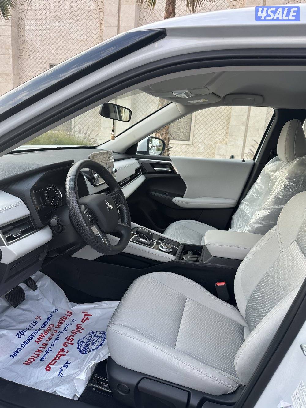 ميتسوبيشي اوتلاندر6