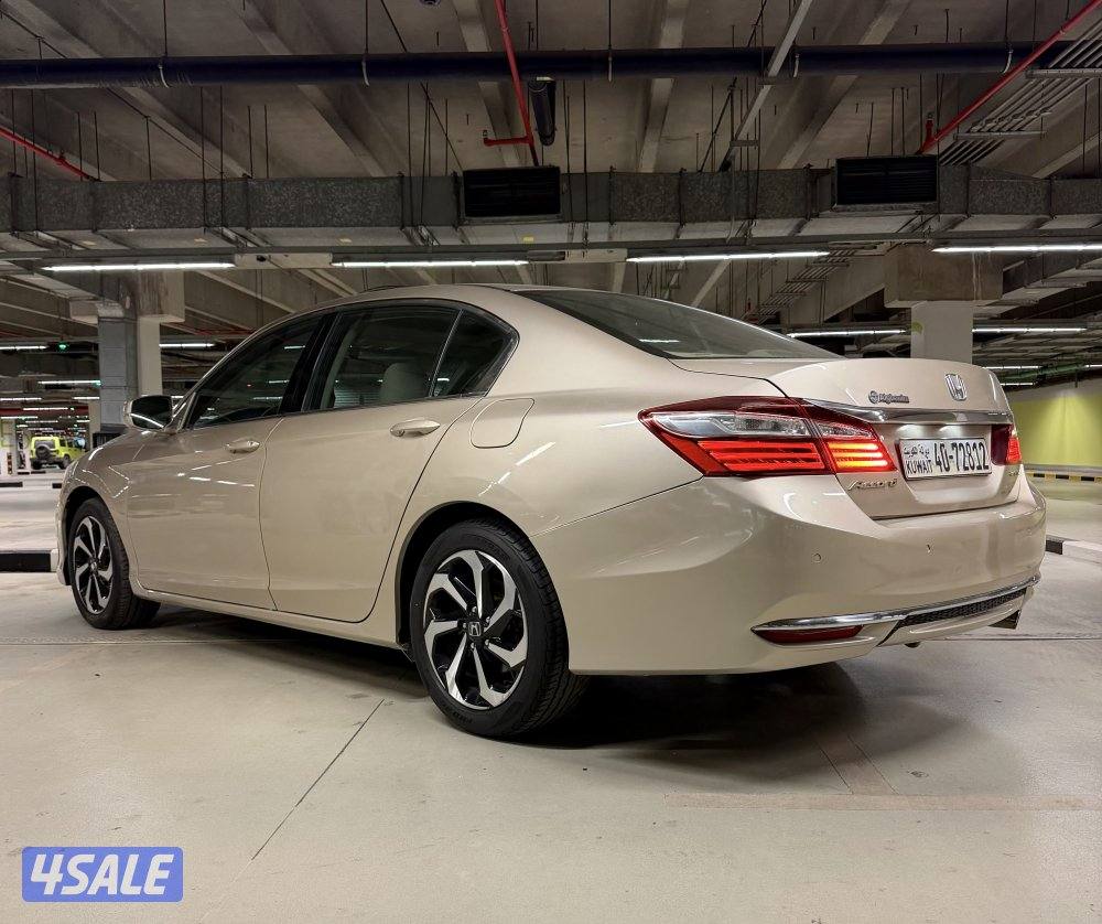 اكورد 2017 عداد 95 الف الفل ٤ سلندر2