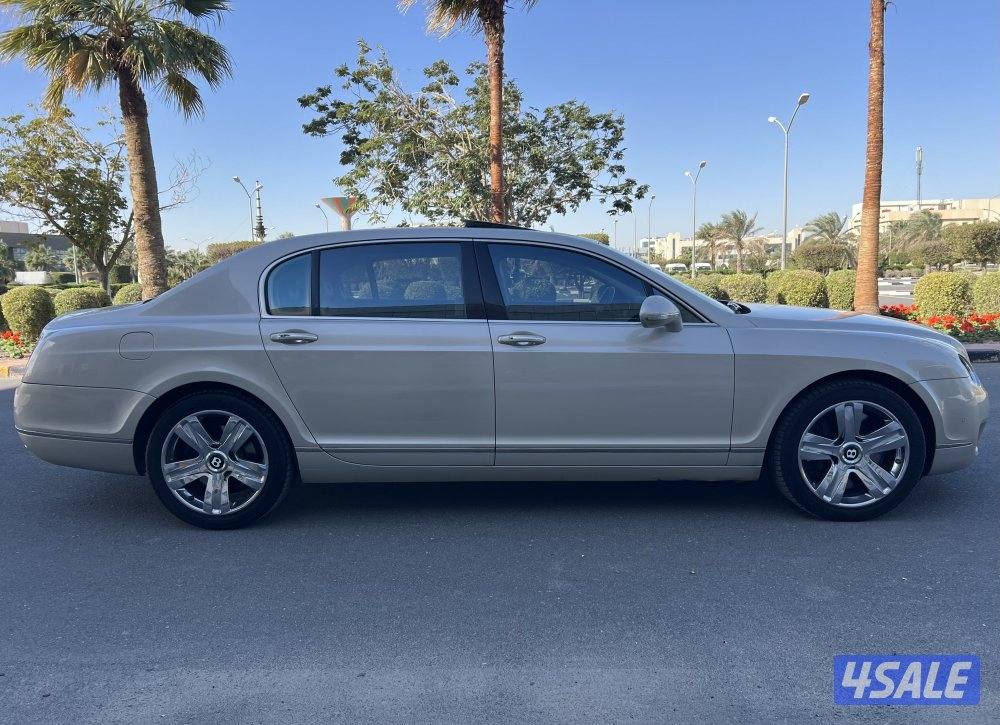 للبيع بنتلي فلاينج سبير موديل 2011 ( شـرط الـفـحـص ) بحاله الـوكـالـه7