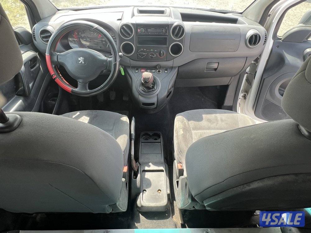 للبيع بيجو بارتنر 20154