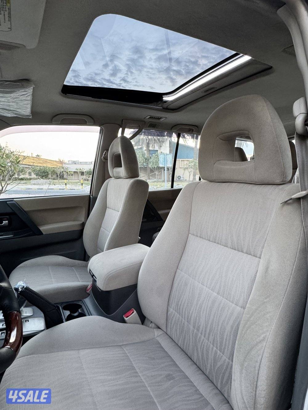 للبيع باجيرو موديل 2005 بحالة الوكاله كامل المواصفات4