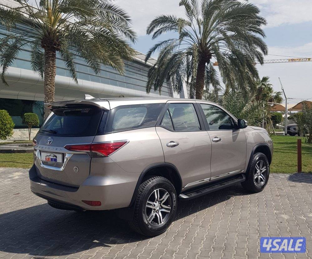 للبيع تويوتا فورتنر موديل 2023 عداد 32 صبغ وكاله تحت الكفالة2