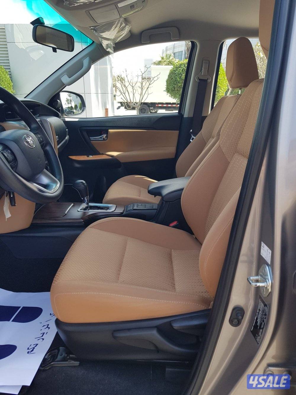 للبيع تويوتا فورتنر موديل 2023 عداد 32 صبغ وكاله تحت الكفالة4