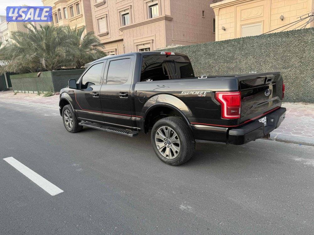 للبيع وانيت فورد لاريت 8 سلندر4