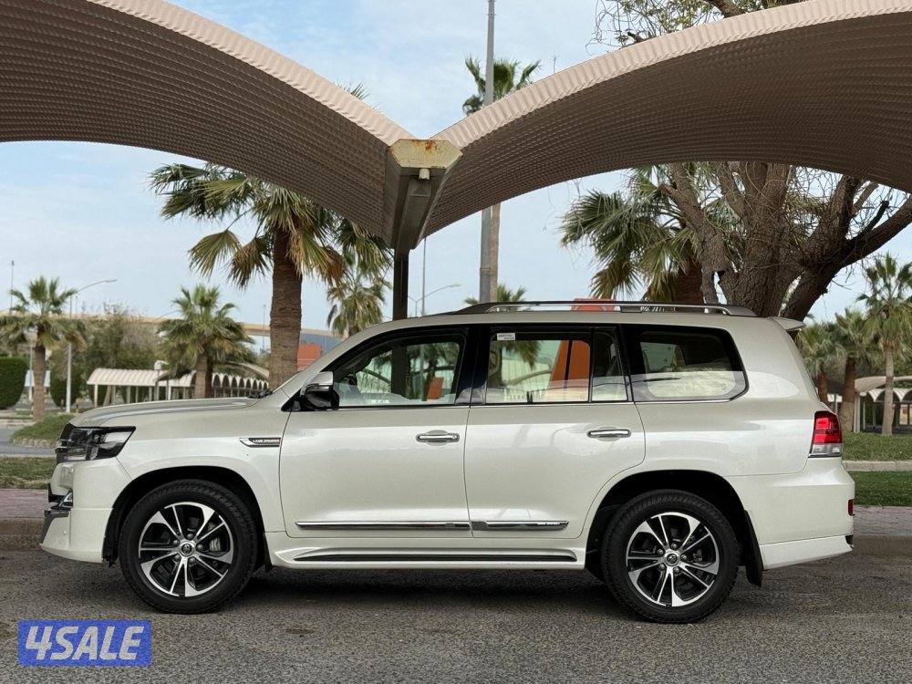 لاندكروز 2021 قراند تورينق عداد 112 شرط الفحص7