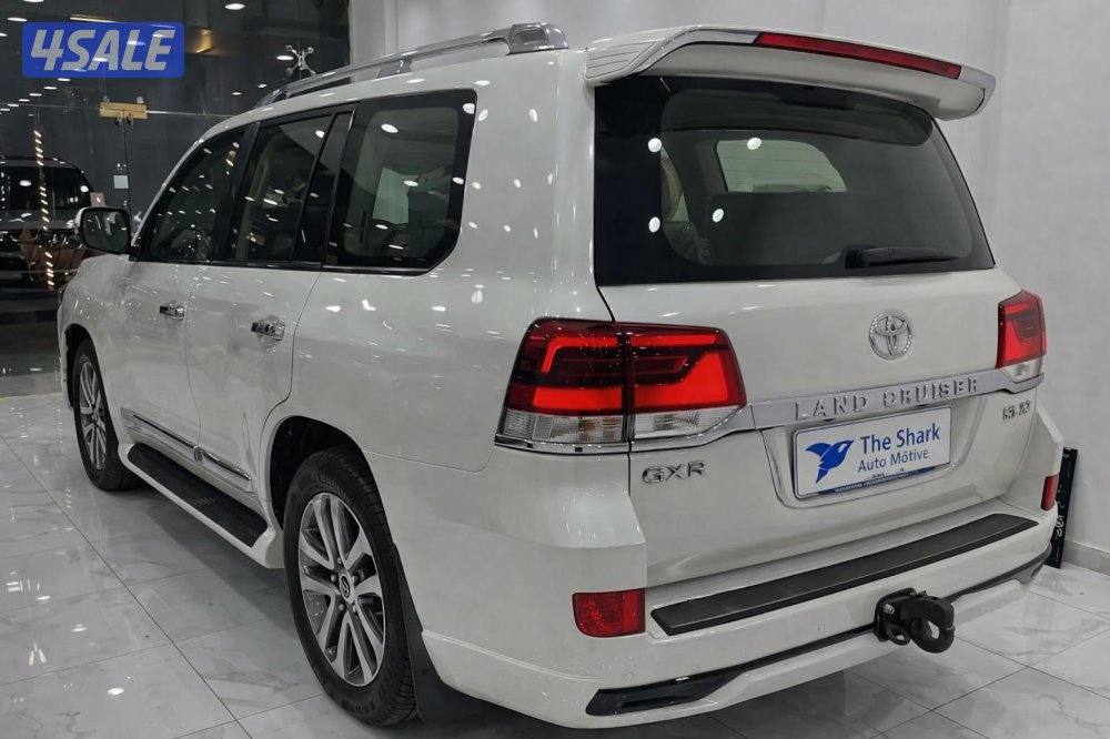 تويوتا كروزر 2016 GXR V8 وكاله البحرين تصدبر مع تخليص كامل4