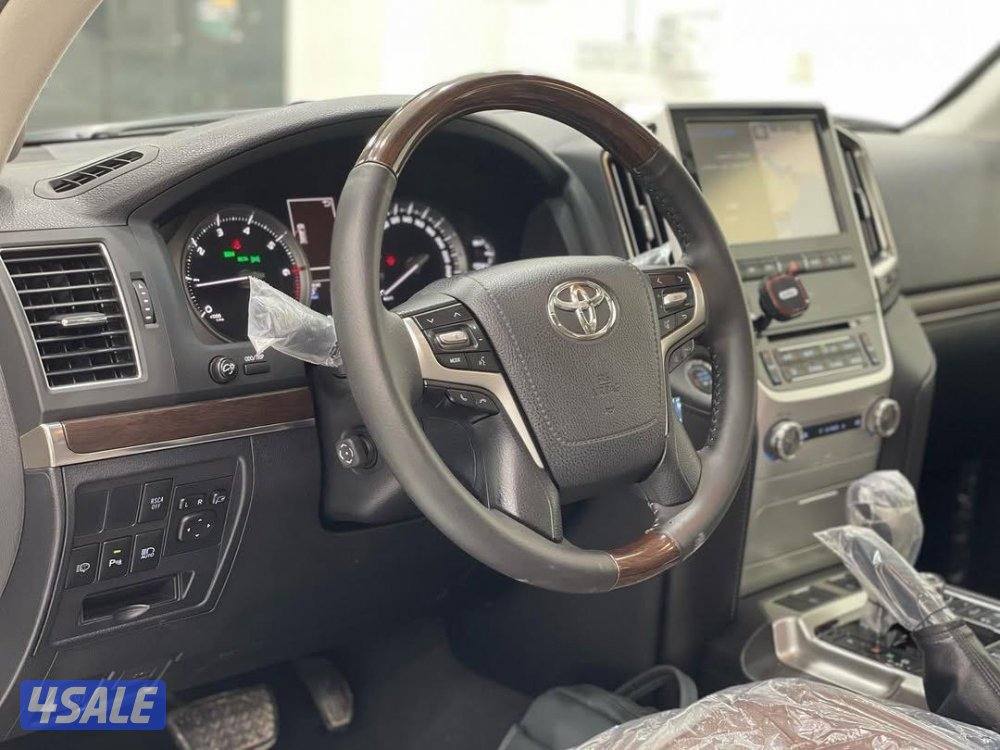 تويوتا كروزر 2016 GXR V8 وكاله البحرين تصدبر مع تخليص كامل5