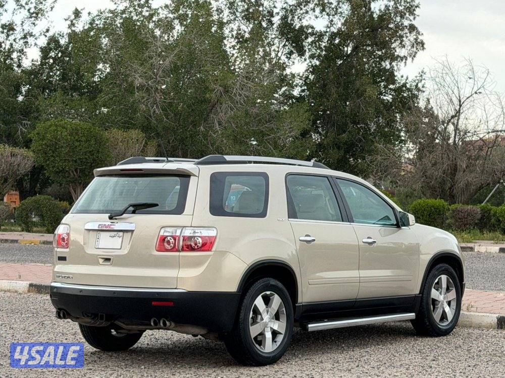 للبيع GMC اكاديا موديل 2012 وارد بهبهاني3