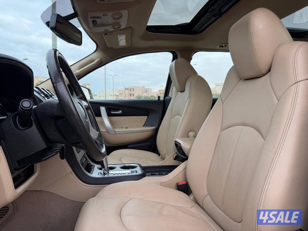 للبيع GMC اكاديا موديل 2012 وارد بهبهاني4