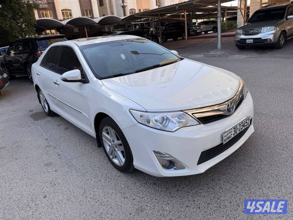 للبيع كامري glx الفل موديل ٢٠١٤0