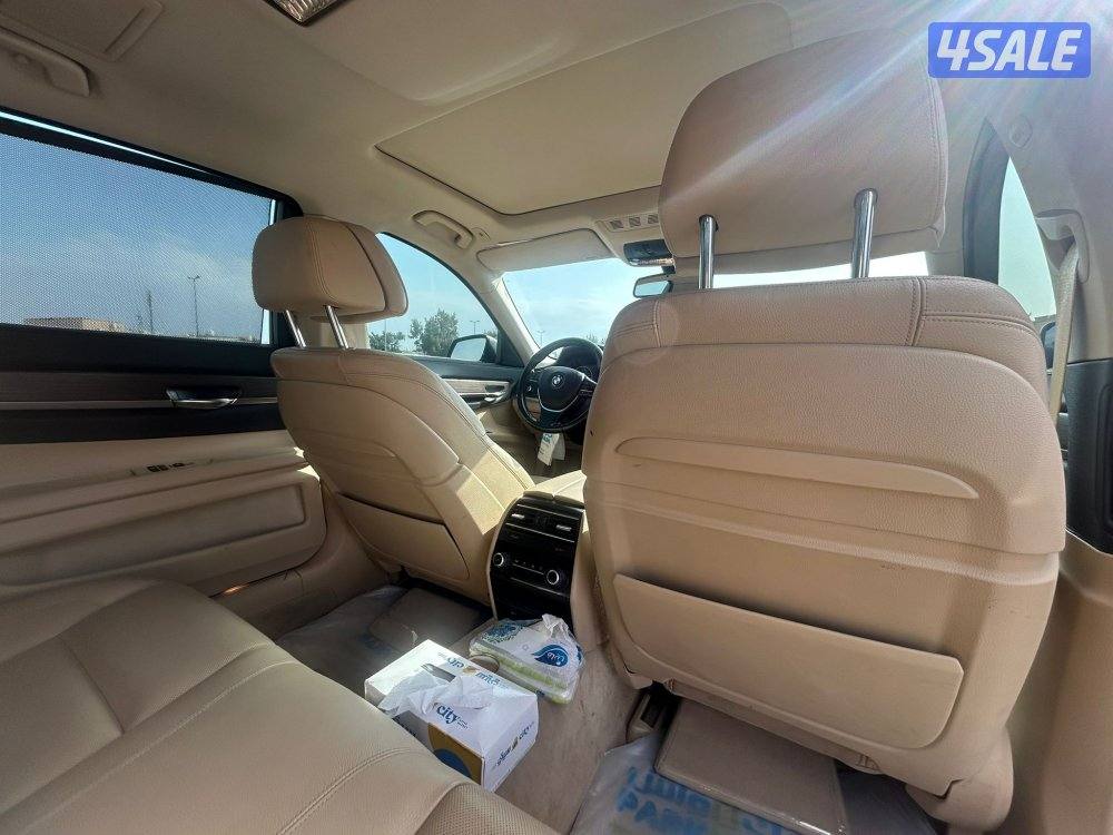 للبيع Bmw
740Li  عداد 188 الف صبغ وكالة13