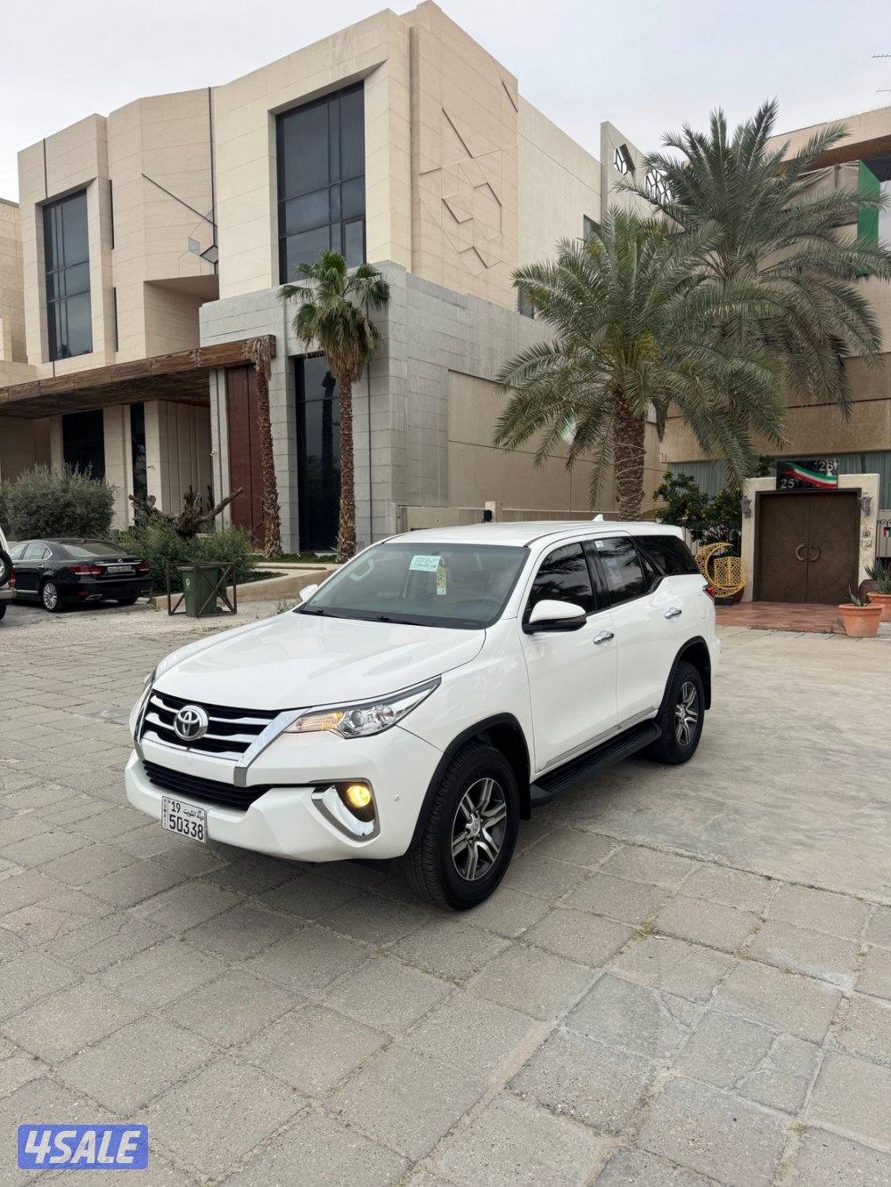 فورتنر صبغ الوكاله مديل 2020ماشي 120 4 سلند0