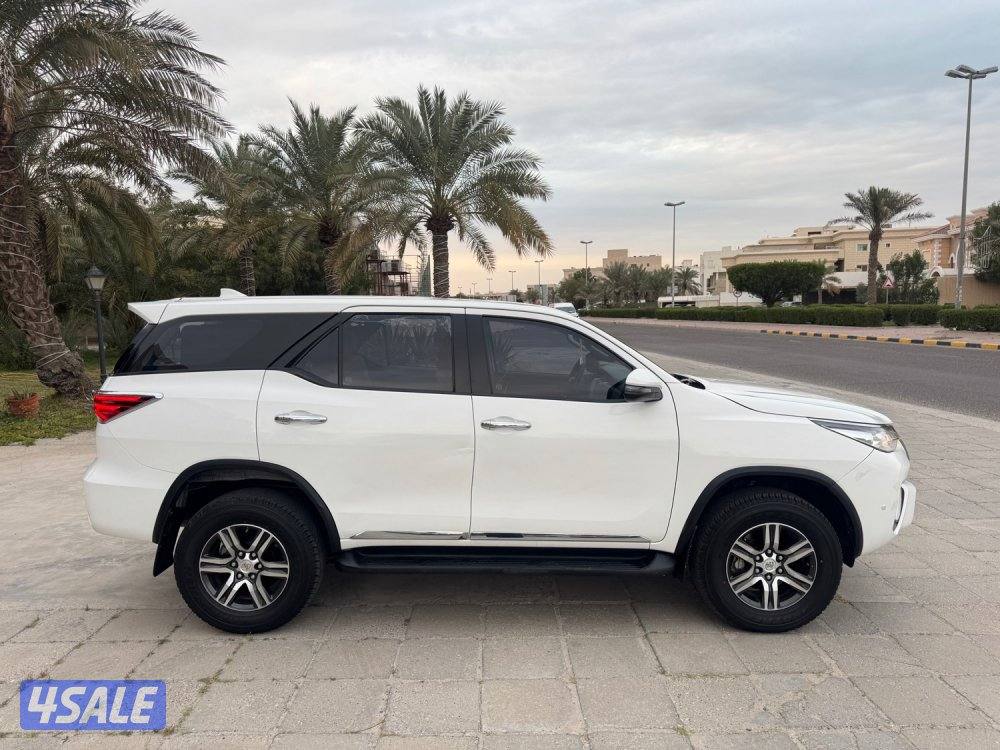 فورتنر صبغ الوكاله مديل 2020ماشي 120 4 سلند9