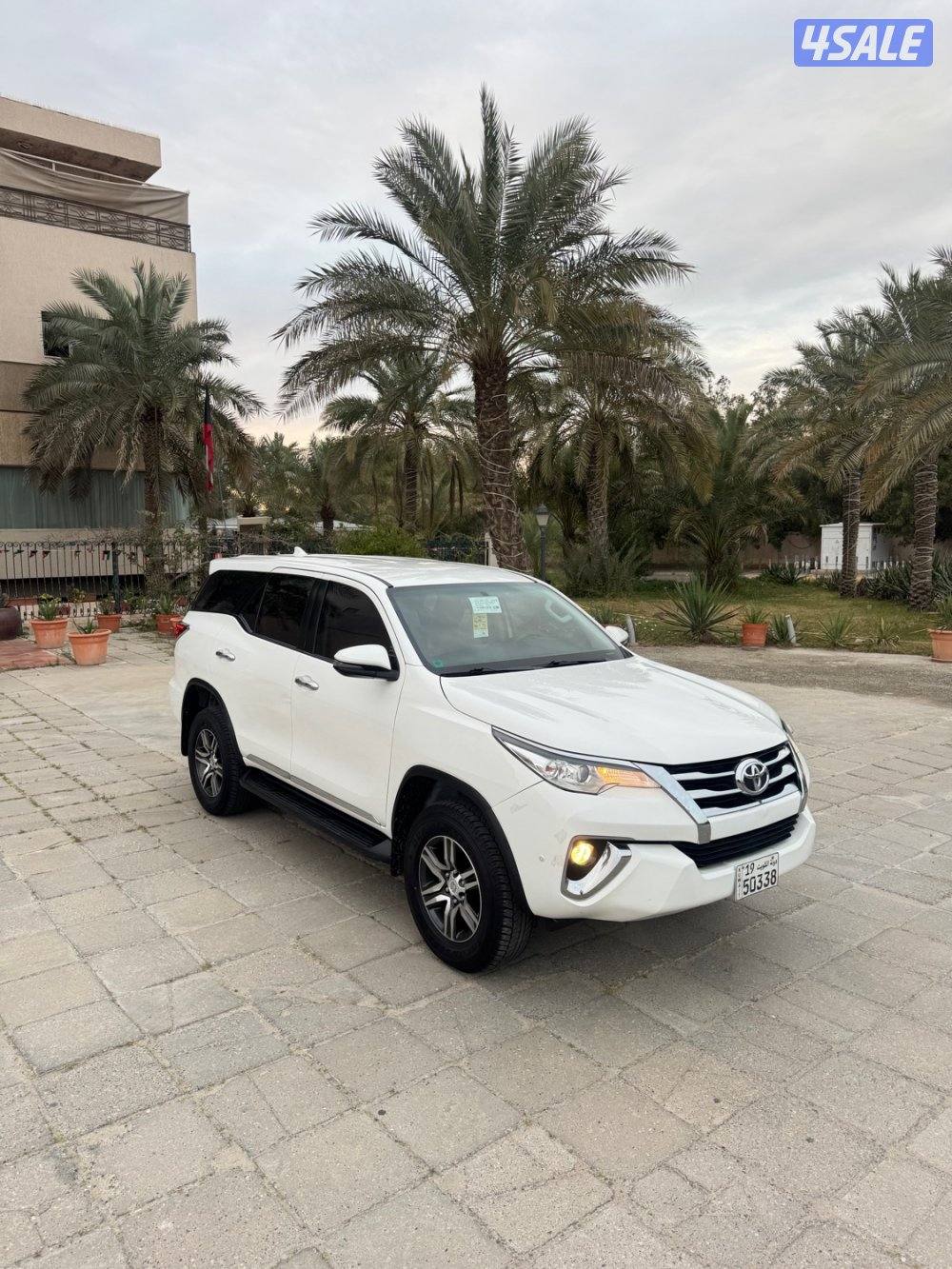 فورتنر صبغ الوكاله مديل 2020ماشي 120 4 سلند10