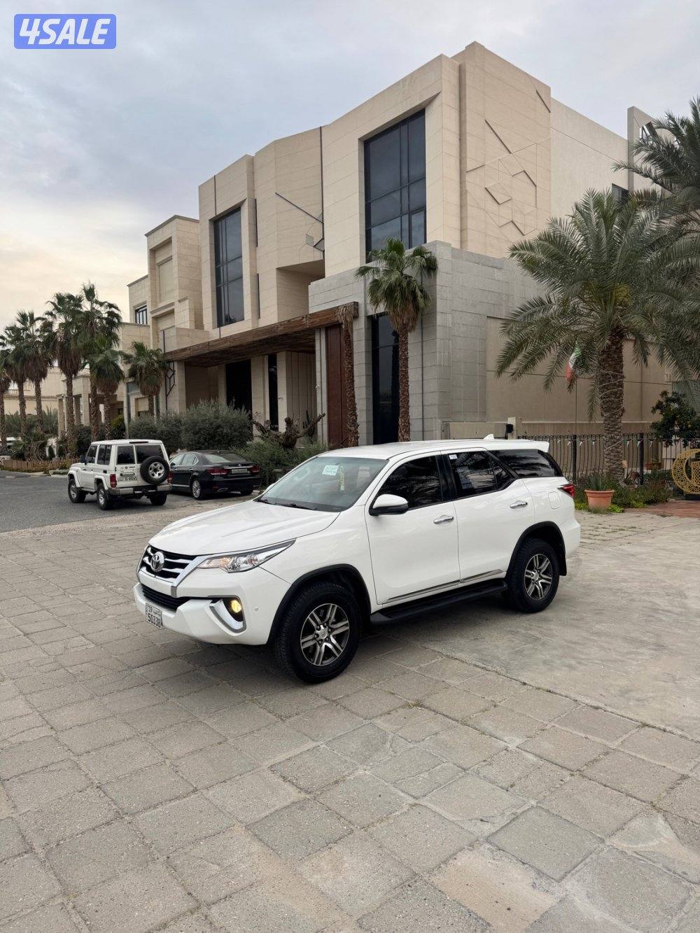 فورتنر صبغ الوكاله مديل 2020ماشي 120 4 سلند15