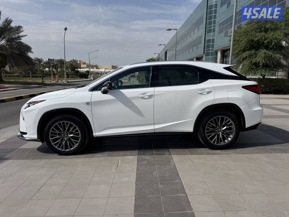 للبيع : جيب لكزس RX :موديل 20172