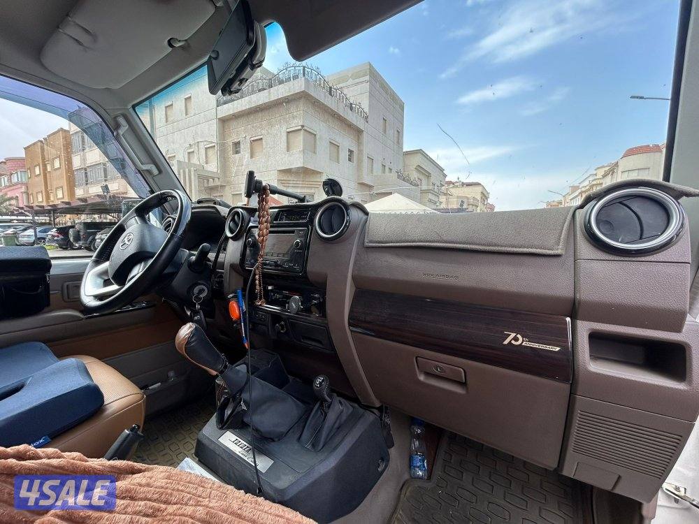 للبيع تويوتا لاند كروزر 
LX
صبغ وكالة10