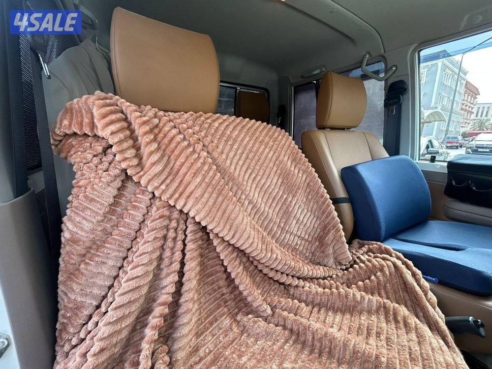 للبيع تويوتا لاند كروزر 
LX
صبغ وكالة12