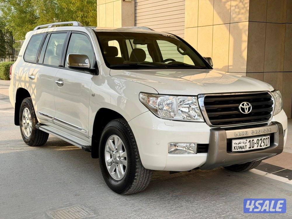 للبيع : لاند كروزر : GXR : موديل 20110