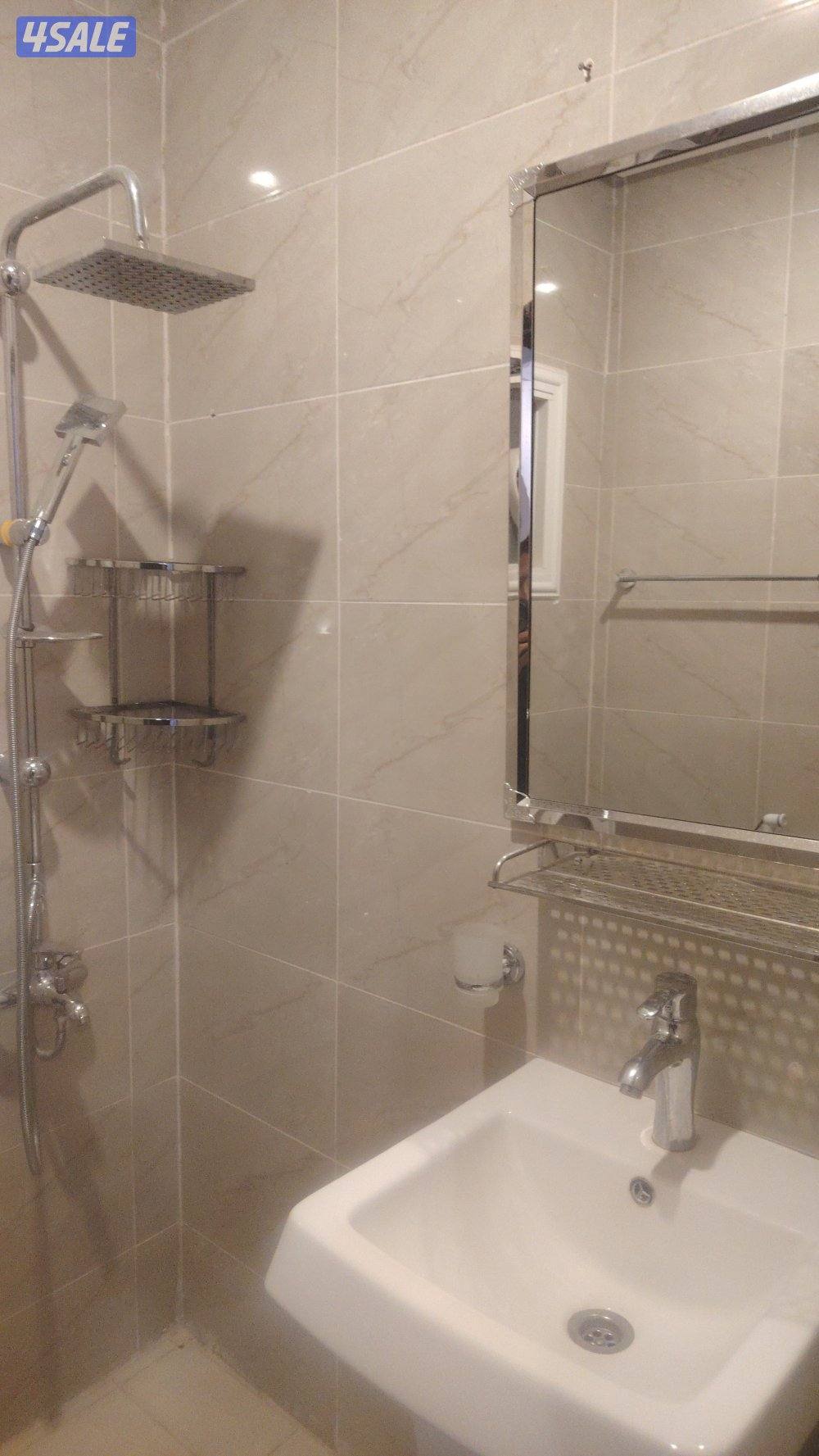 شقة للايجار عزوبي2