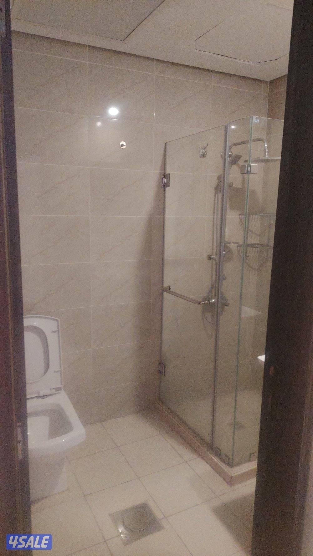 شقة للايجار عزوبي5